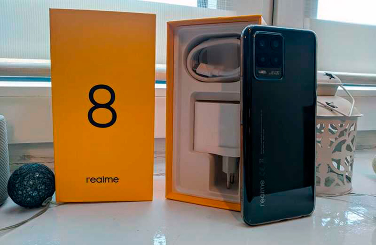 Обзор смартфона Realme 8